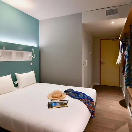 מלון Ibis Budget Nazaire Centre Gare 2*